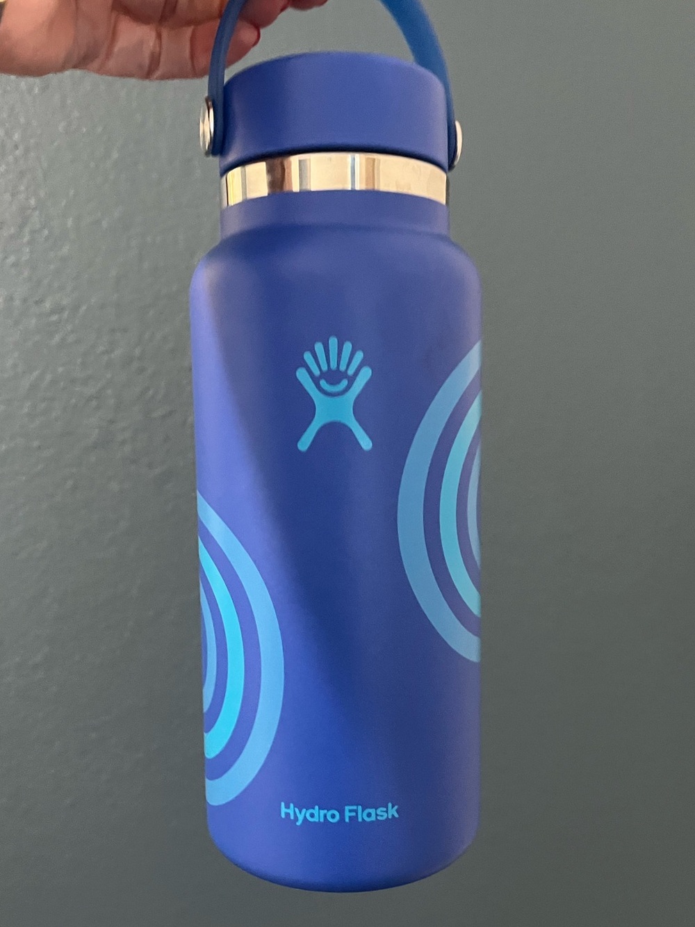 Limited edition Hydro Flask Blue 32 oz Stainless Bottle